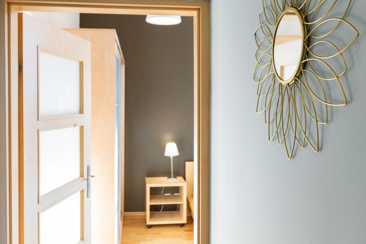 House Of Frida Apartment คราคูฟ ภายนอก รูปภาพ