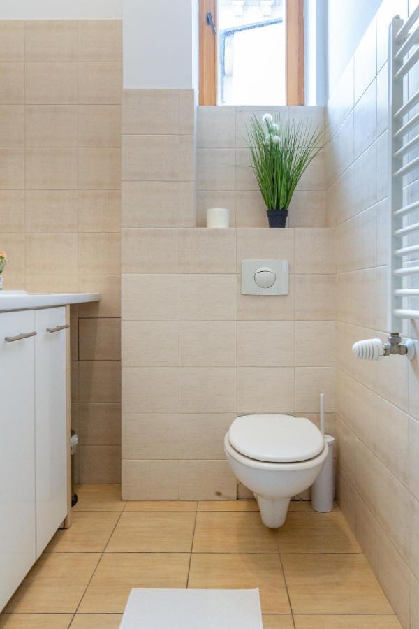 House Of Frida Apartment คราคูฟ ภายนอก รูปภาพ